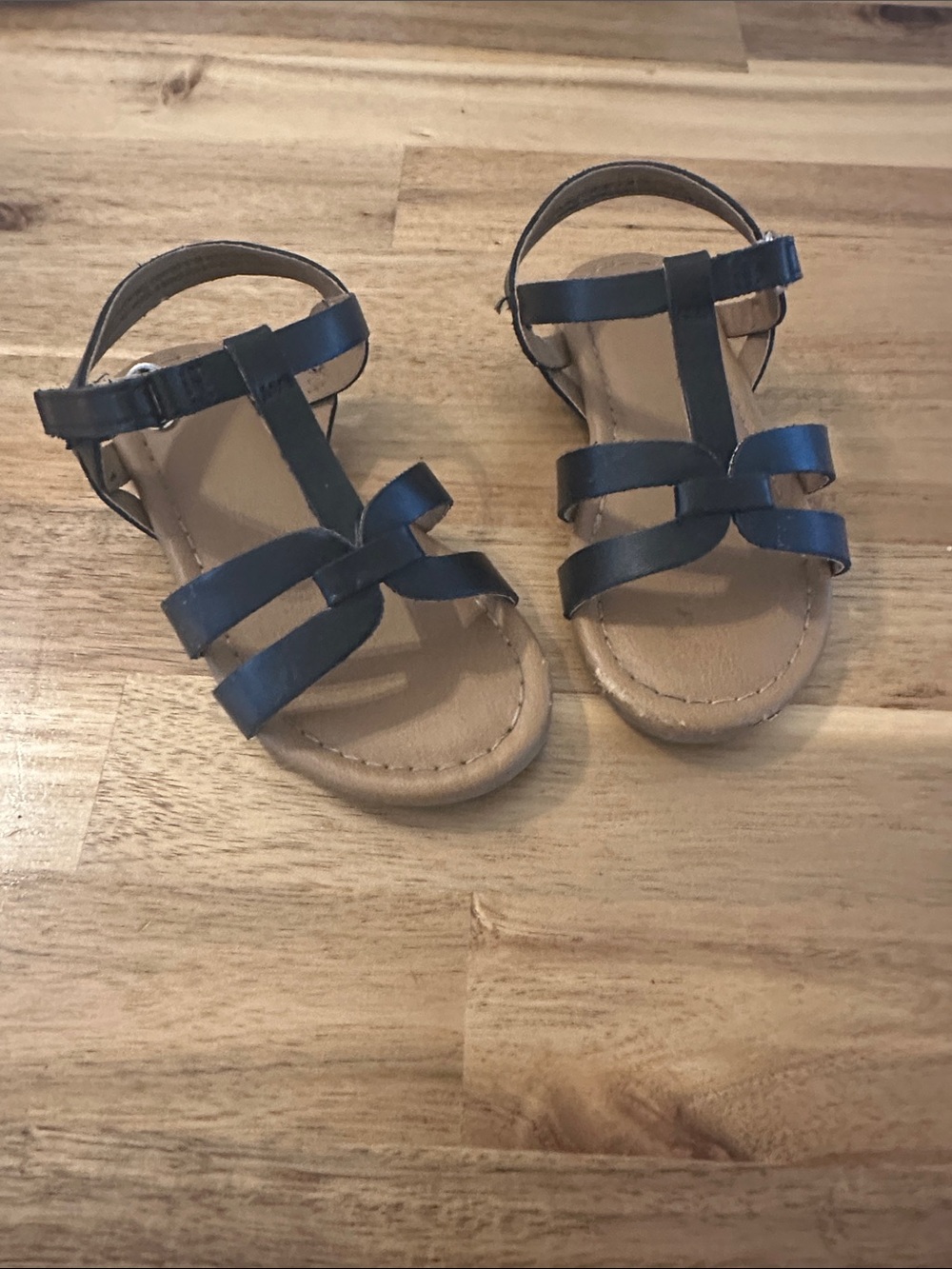 Toddler sandals size 7